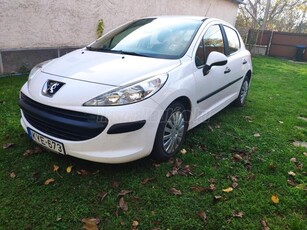 PEUGEOT 207 1.4 16V Urban