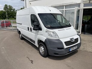 PEUGEOT BOXER 2.2 HDi 330 FT L2H2 végig vezetett szervizkönyv