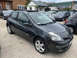 RENAULT CLIO 1.2 16V Tech Run 96.000 km. Egyedi szereltség! Vezetett szervizkönyv!