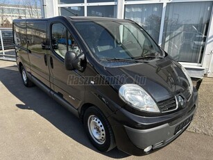 RENAULT TRAFIC 2.5 dCi L2H1 Komfort szervizelt autó L2H1 hosszított klíma