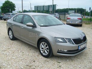 SKODA OCTAVIA 1.6 CR TDI Style SZERVIZKÖNYV. BÉZS BELSŐ. ELSŐ-HÁTSÓ PARK.RADAR. ÜLÉSFŰTÉS. TEMPOMAT