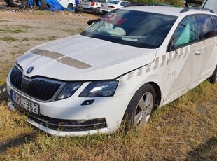 Skoda Octavia Combi 1.5 TSI ACT Style sérült-13...