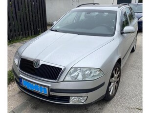 SKODA OCTAVIA Combi 2.0 FSI Elegance