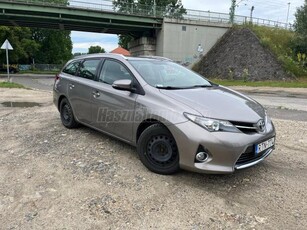 TOYOTA AURIS Touring Sports 1.8 HSD Active (Automata)