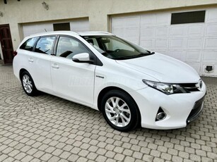 TOYOTA AURIS Touring Sports 1.8 HSD Active (Automata)