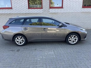 TOYOTA AURIS Touring Sports 1.8 Hybrid Active Trend MY17