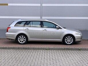 TOYOTA AVENSIS Wagon 1.8 Executive Gyári fényezés! Xenon! Ülésfűtés!