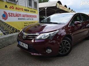 Toyota Avensis Wagon 2.0 D-4D Business Tempomat...