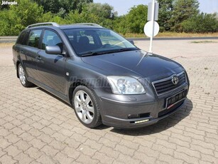 TOYOTA AVENSIS Wagon 2.0 Sol XENON. TEMPOMAT. DIGITKLÍMA