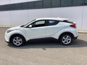 TOYOTA C-HR 1.8 Hybrid Active (ülésfűtéssel) e-CVT