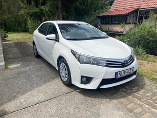 TOYOTA COROLLA Sedan 1.4 D-4D Active Comfort Magánszemélytől !!