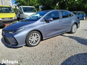 Toyota Corolla Sedan 1.8 Hybrid Comfort Busines...