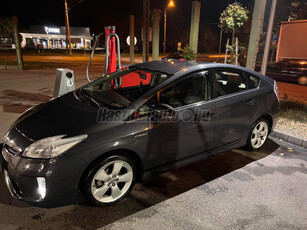 TOYOTA PRIUS 1.8 HSD Executive Leather (Automata)