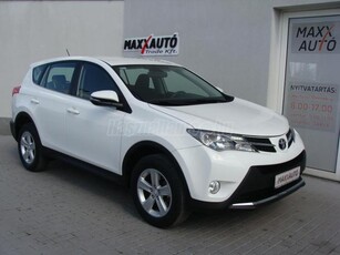 TOYOTA RAV 4 Rav4 2.0 D-4D Sol NAVI+TEMPOMAT+TOLATÓKAMERA!