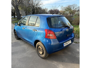 TOYOTA YARIS 1.0