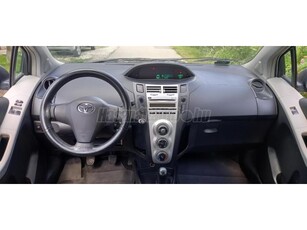 TOYOTA YARIS 1.3 Sol Plus Ice Megbízható .dinamikus.kis fogyasztású.hallk .városi církáló hideg klímával!