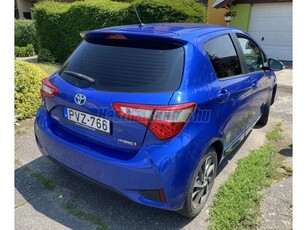 TOYOTA YARIS 1.5 HSD Style SensoSmart e-CVT