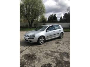 VOLKSWAGEN GOLF V 1.9 TDi Comfortline