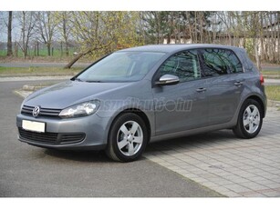 VOLKSWAGEN GOLF VI 1.6 Comfortline VEZETETT SZ.KÖNYV! FRISS SZERVIZ! SZÉP ÁLLAPOT!