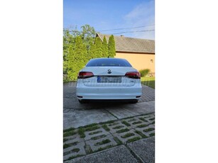 VOLKSWAGEN JETTA 1.4 TSI BMT Highline