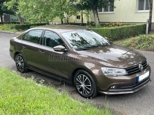 VOLKSWAGEN JETTA VI 1.4 TSI BMT Highline