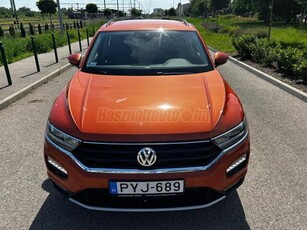 VOLKSWAGEN T-ROC 1.5 TSI ACT Style Magyarországi márkaszervizben vezetett szervizkönyves 100e km