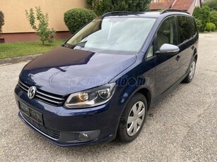 VOLKSWAGEN TOURAN 1.6 CR TDI Comfortline 2KULCS.SZERVIZKÖNYV