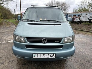 VOLKSWAGEN TRANSPORTER T4 Caravelle 2.5 Comfortline