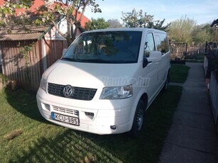 VOLKSWAGEN TRANSPORTER T5 1.9 TDI Caravelle