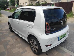 VOLKSWAGEN UP e-Up!