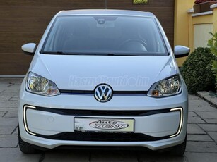 VOLKSWAGEN UP e-Up! ülésfűtés. fűtőszálas szélvédő. villámtöltés. belső hangulatvilágítás