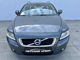 VOLVO V50 2.0 D [D3] Business NAVIGÁCIÓ! BŐR BELSŐ! MANUÁLIS! KITŰNŐ ÁLLAPOT!