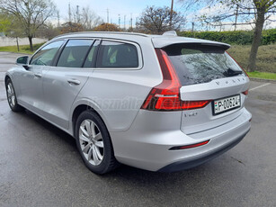 VOLVO V60 2.0 D [D3] Momentum Pro 360 kamera.sávtartó.holttér-figyelő.Navi.ülés fütés.tábla felismerés