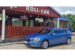 VOLVO V60 2.4 D [D5]