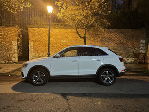 AUDI Q3 2.0 TDi Design S-tronic