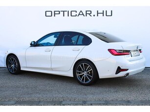 BMW 330i (Automata) Navi!LED!Kamera!Ülésfűtés!HIFI!Mo-i!1.Tulaj!39.699Km!ÁFÁ-s!THM9.9%!