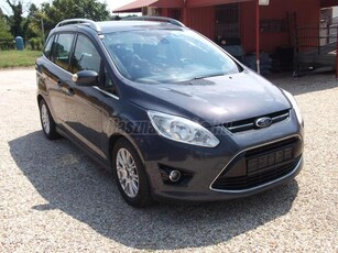 FORD C-MAX Grand1.6 TDCi Titanium [7 személy] Névre írva.2-kulcs.Bőr.Navi.Ül-fűt.Digit klíma.Kihangosító.7-személyes.AUX