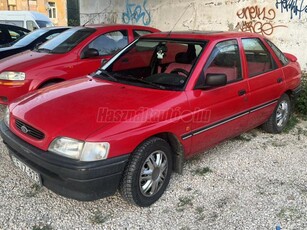 FORD ESCORT 1.4 CLX VONÓHOROG. NAPFÉNYTETŐ