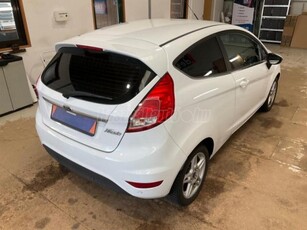 FORD FIESTA 1.5 TDCi Titanium végig vezetett szervízkönyves 222.000km