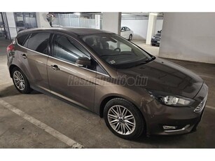 FORD FOCUS 1.5 EcoBoost Titanium