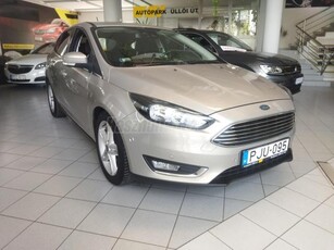 FORD FOCUS 1.5 TDCI Titanium magyarországi. 1.Tulaj. NAVI.PARK ASSZISZTENS.VÉGIG SZERVIZELT...1-ÉV GARANCIÁVA