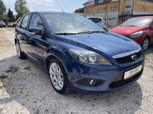 FORD FOCUS 1.6 Fresh Kulcsnélküli indítás! Vezetett szervízkönyv! Gyári kulcsok!