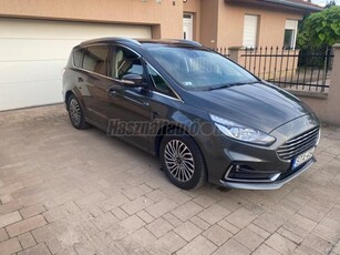 FORD S-MAX 2.0 EcoBlue Titanium [7 személy]