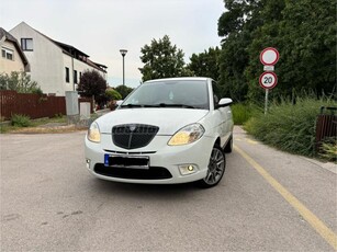 LANCIA YPSILON 1.4 16V Sport Momo Design Valós 119.000Km!!Vezetett Szervizkönyv!Friss Szerviz!