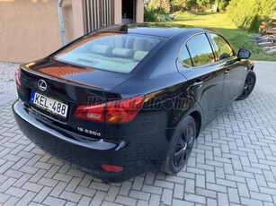 LEXUS IS 220d