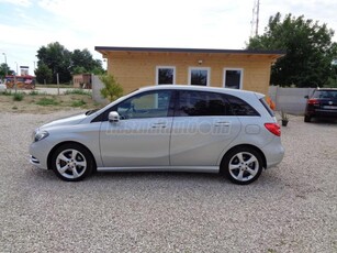 MERCEDES-BENZ B 200 CDI BlueEFFICIENCY (Automata) 136LE Bi-Xenon Ülésfűtés Tempomat PDC Bőrbelső