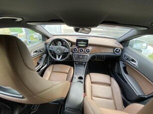 MERCEDES-BENZ GLA 220 4Matic 7G-DCT