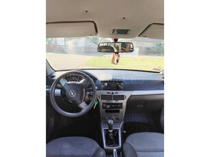 OPEL ASTRA H 1.4 Elegance Easytronic