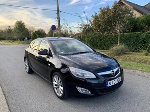 OPEL ASTRA J 1.7 CDTI Cosmo