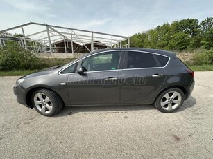 OPEL ASTRA J 1.7 CDTI Enjoy